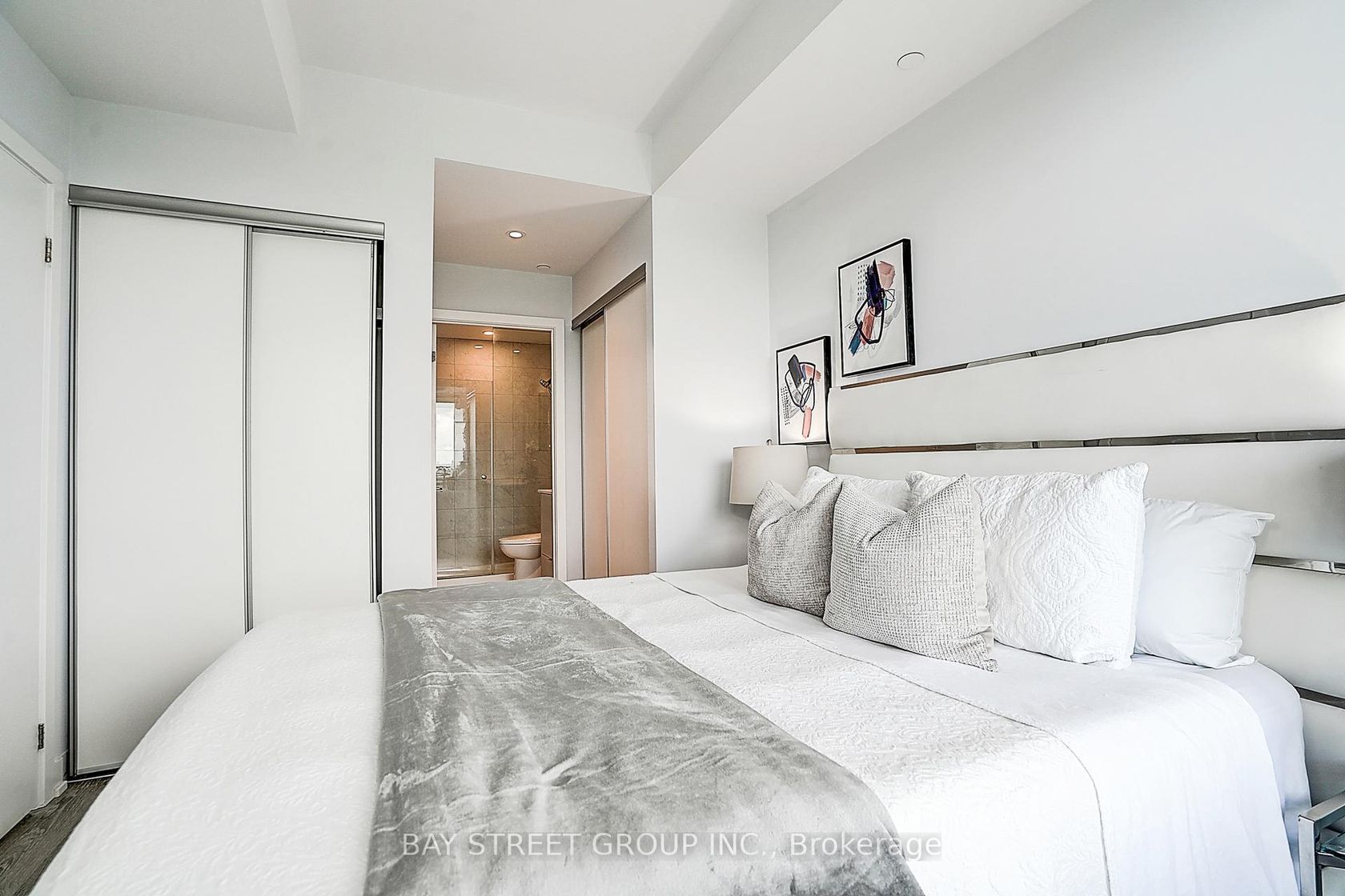 Photo 19 at 3805 - 1926 Lake Shore Boulevard W, Swansea, Toronto Photo 19 at 3805 - 1926 Lake Shore Boulevard W, Swansea, Toronto