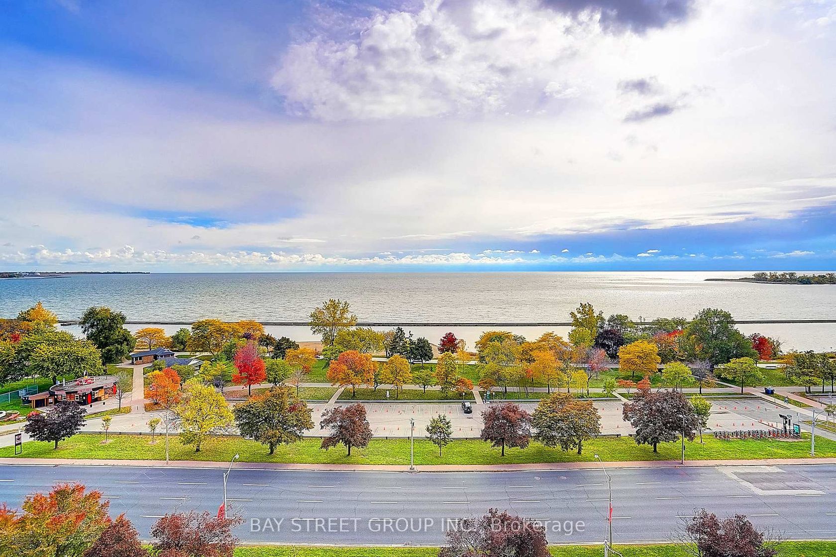 Photo 32 at 3805 - 1926 Lake Shore Boulevard W, Swansea, Toronto Photo 32 at 3805 - 1926 Lake Shore Boulevard W, Swansea, Toronto