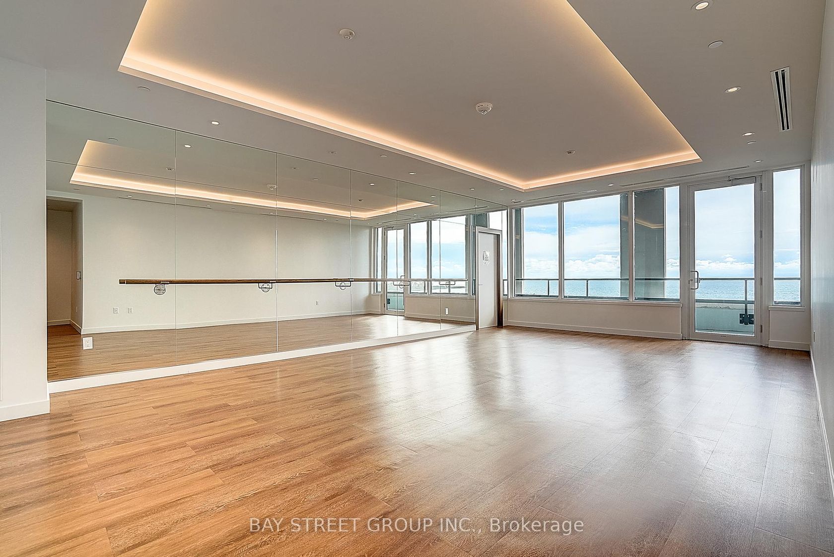 Photo 36 at 3805 - 1926 Lake Shore Boulevard W, Swansea, Toronto Photo 36 at 3805 - 1926 Lake Shore Boulevard W, Swansea, Toronto