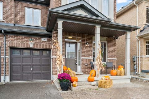 Photo 3 at 194 Kincardine Street, Kleinburg, Vaughan Photo 3 at 194 Kincardine Street, Kleinburg, Vaughan