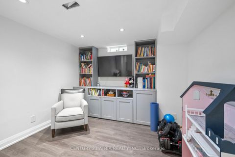 Photo 31 at 194 Kincardine Street, Kleinburg, Vaughan