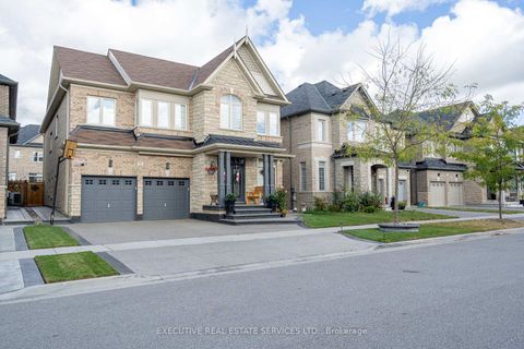 Photo 1 at 79 Elderslie Crescent E, Kleinburg, Vaughan