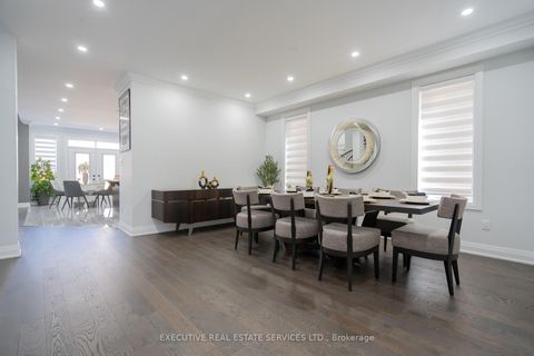 Photo 8 at 79 Elderslie Crescent E, Kleinburg, Vaughan