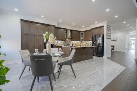 Photo 16 at 79 Elderslie Crescent E, Kleinburg, Vaughan