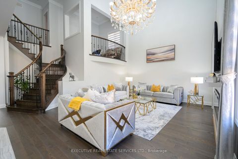 Photo 20 at 79 Elderslie Crescent E, Kleinburg, Vaughan