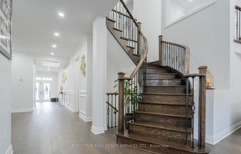 Photo 28 at 79 Elderslie Crescent E, Kleinburg, Vaughan