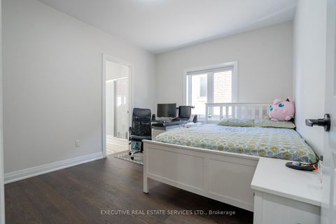 Photo 34 at 79 Elderslie Crescent E, Kleinburg, Vaughan