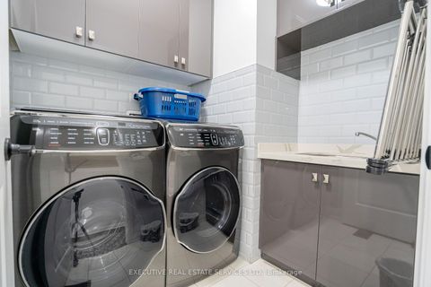 Photo 43 at 79 Elderslie Crescent E, Kleinburg, Vaughan