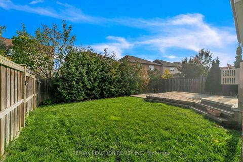 Photo 22 at 41 Ross Patrick Crescent, Woodland Hill, Newmarket
