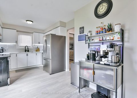 Photo 15 at 12 BURKE Drive, West Bayfield, Barrie