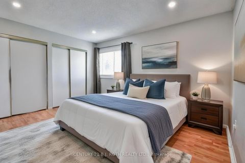 Photo 18 at 12 BURKE Drive, West Bayfield, Barrie