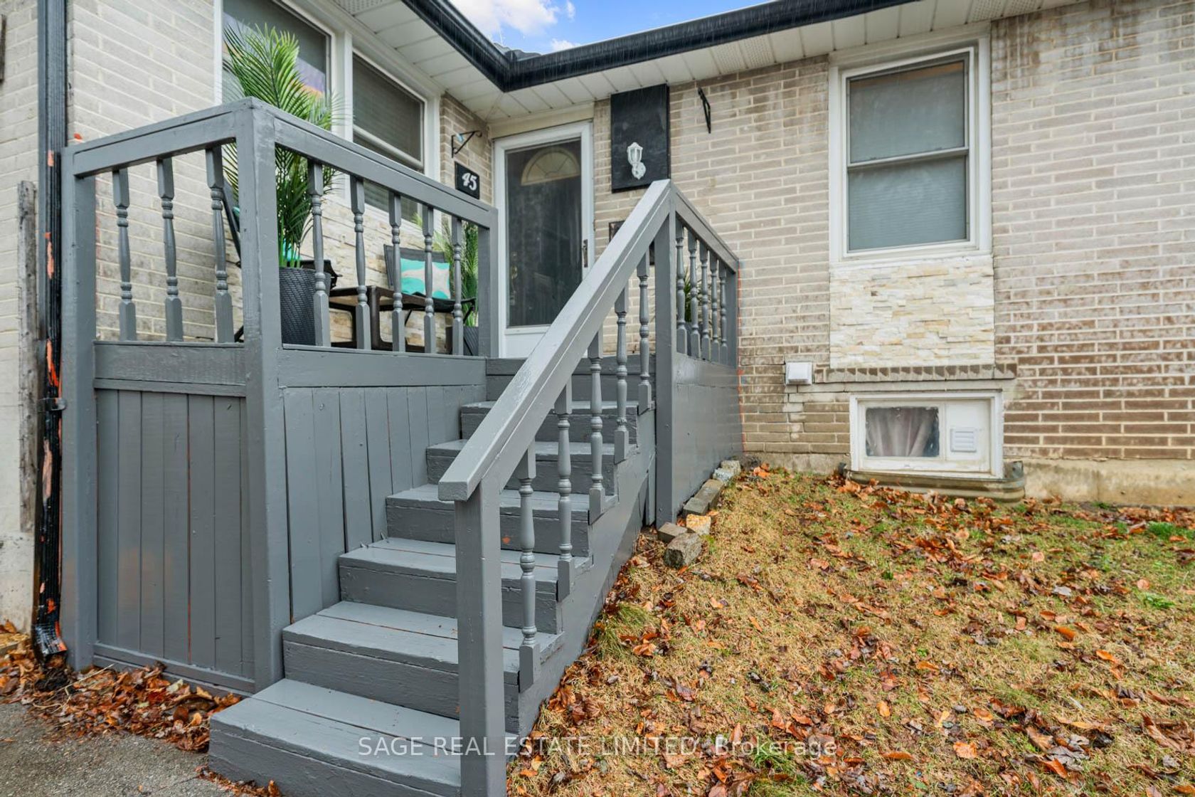 Photo 5 at 45 Dashwood Crescent, Beaumonde Heights, Toronto Photo 5 at 45 Dashwood Crescent, Beaumonde Heights, Toronto