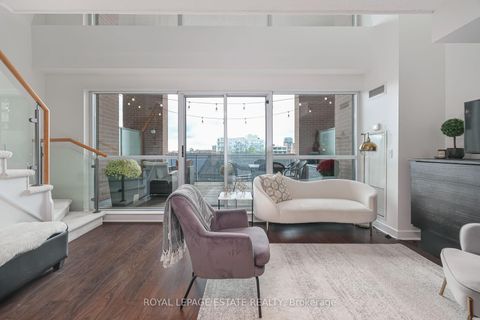 Photo 3 at 414 - 100 Western Battery Road, Niagara, Toronto