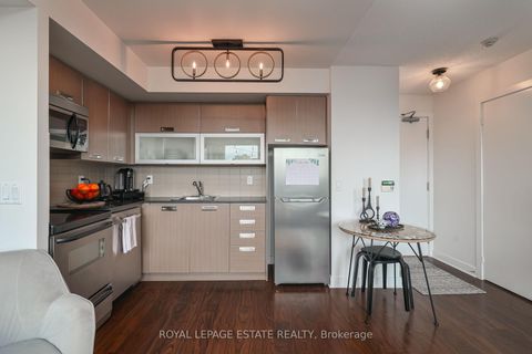 Photo 8 at 414 - 100 Western Battery Road, Niagara, Toronto