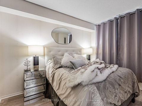 Photo 5 at 831 - 60 St Patrick Street, Chinatown, Toronto