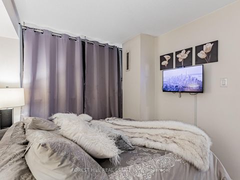 Photo 6 at 831 - 60 St Patrick Street, Chinatown, Toronto