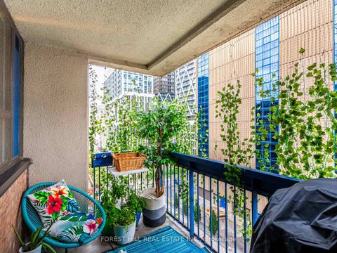 Photo 23 at 831 - 60 St Patrick Street, Chinatown, Toronto