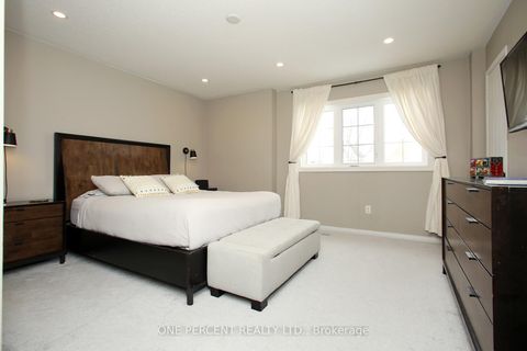 Photo 14 at 55 - 5223 Fairford Crescent, East Credit, Mississauga