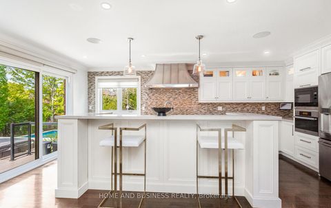 Photo 13 at 2192 Oakmead Boulevard, RO River Oaks, Oakville