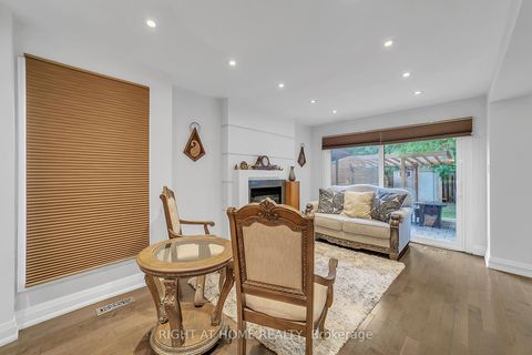 Photo 20 at 302 Mullen Drive, Brownridge, Vaughan