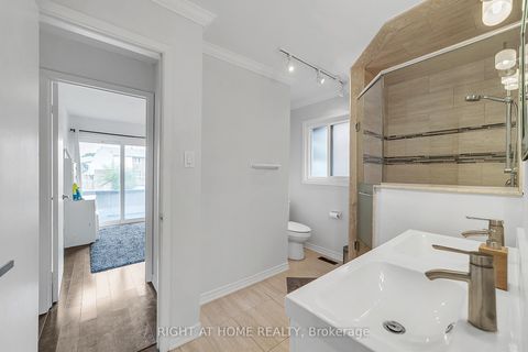 Photo 34 at 302 Mullen Drive, Brownridge, Vaughan