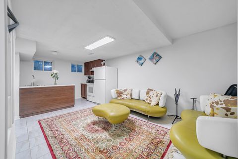 Photo 46 at 302 Mullen Drive, Brownridge, Vaughan