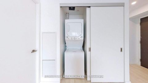 Photo 19 at 3114 - 197 Yonge Street, Yonge Corridor, Toronto Photo 19 at 3114 - 197 Yonge Street, Yonge Corridor, Toronto