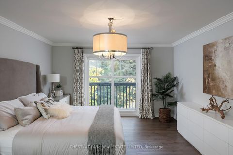 Photo 21 at 20 Fenyrose Crescent, East Woodbridge, Vaughan