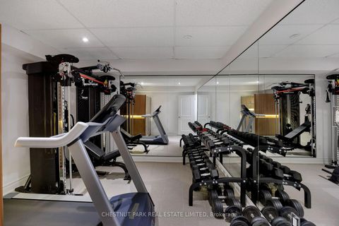 Photo 36 at 20 Fenyrose Crescent, East Woodbridge, Vaughan