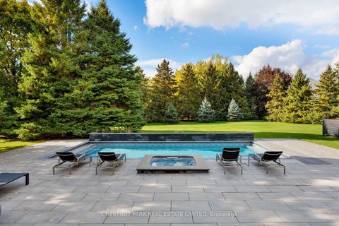 Photo 38 at 20 Fenyrose Crescent, East Woodbridge, Vaughan