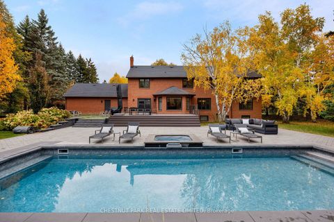 Photo 39 at 20 Fenyrose Crescent, East Woodbridge, Vaughan