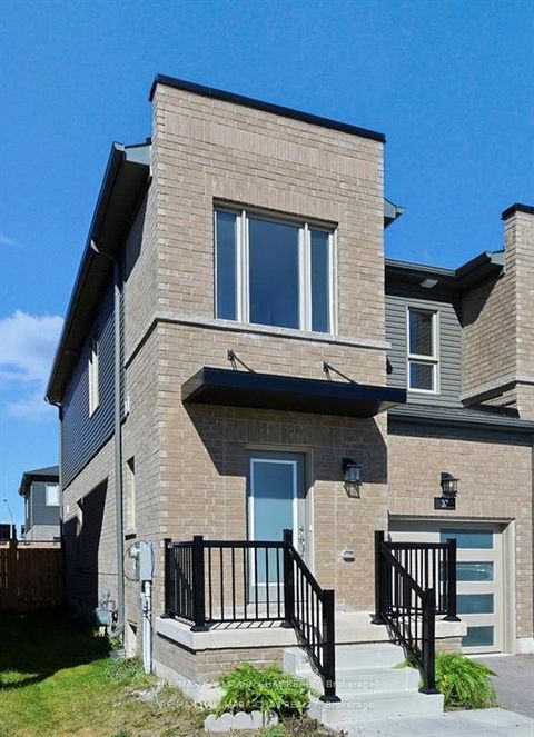 Photo 1 at 37 Turnberry Lane, Painswick South, Barrie