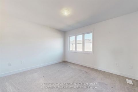 Photo 17 at 37 Turnberry Lane, Painswick South, Barrie