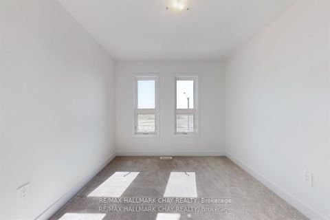 Photo 27 at 37 Turnberry Lane, Painswick South, Barrie