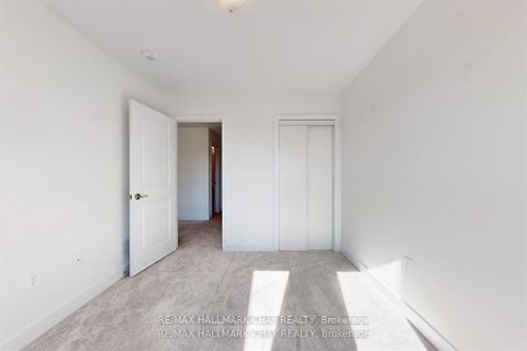 Photo 28 at 37 Turnberry Lane, Painswick South, Barrie