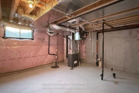 Photo 32 at 37 Turnberry Lane, Painswick South, Barrie