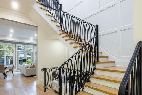 Photo 16 at 85 Chaplin Crescent, Eglinton, Toronto
