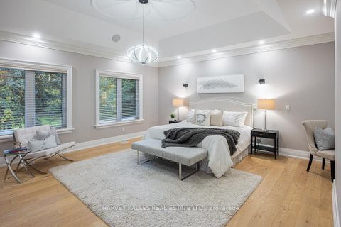 Photo 19 at 85 Chaplin Crescent, Eglinton, Toronto
