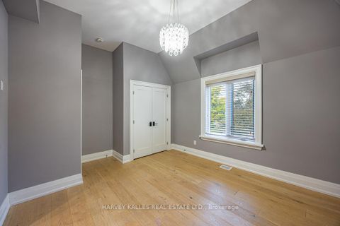 Photo 25 at 85 Chaplin Crescent, Eglinton, Toronto