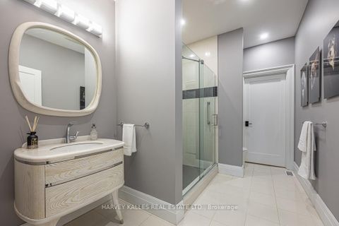 Photo 29 at 85 Chaplin Crescent, Eglinton, Toronto