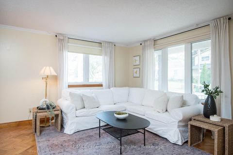 Photo 3 at 44 Ridge Road, CFB, Toronto