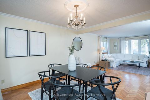 Photo 7 at 44 Ridge Road, CFB, Toronto