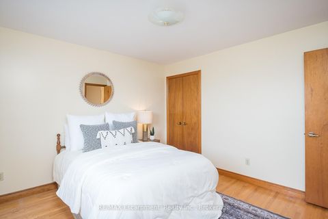 Photo 21 at 44 Ridge Road, CFB, Toronto