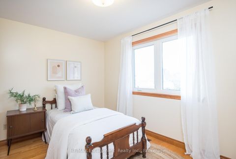 Photo 22 at 44 Ridge Road, CFB, Toronto