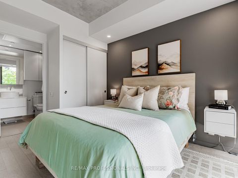 Photo 24 at 401 - 383 Sorauren Avenue, Roncesvalles, Toronto