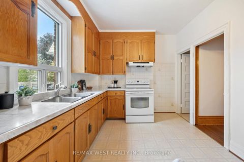 Photo 13 at 636 Beresford Avenue, Bloor West Village, Toronto