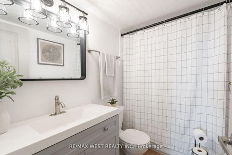 Photo 20 at 1603 - 61 Richview Road, Humber Heights, Toronto