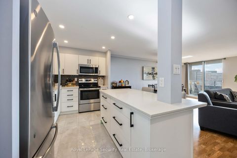 Photo 16 at 1517 - 15 La Rose Avenue, Humber Heights, Toronto Photo 16 at 1517 - 15 La Rose Avenue, Humber Heights, Toronto