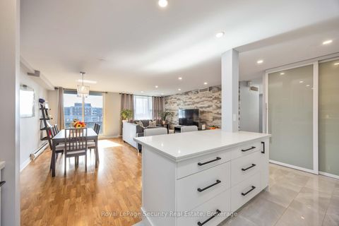 Photo 17 at 1517 - 15 La Rose Avenue, Humber Heights, Toronto Photo 17 at 1517 - 15 La Rose Avenue, Humber Heights, Toronto