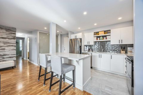 Photo 18 at 1517 - 15 La Rose Avenue, Humber Heights, Toronto Photo 18 at 1517 - 15 La Rose Avenue, Humber Heights, Toronto